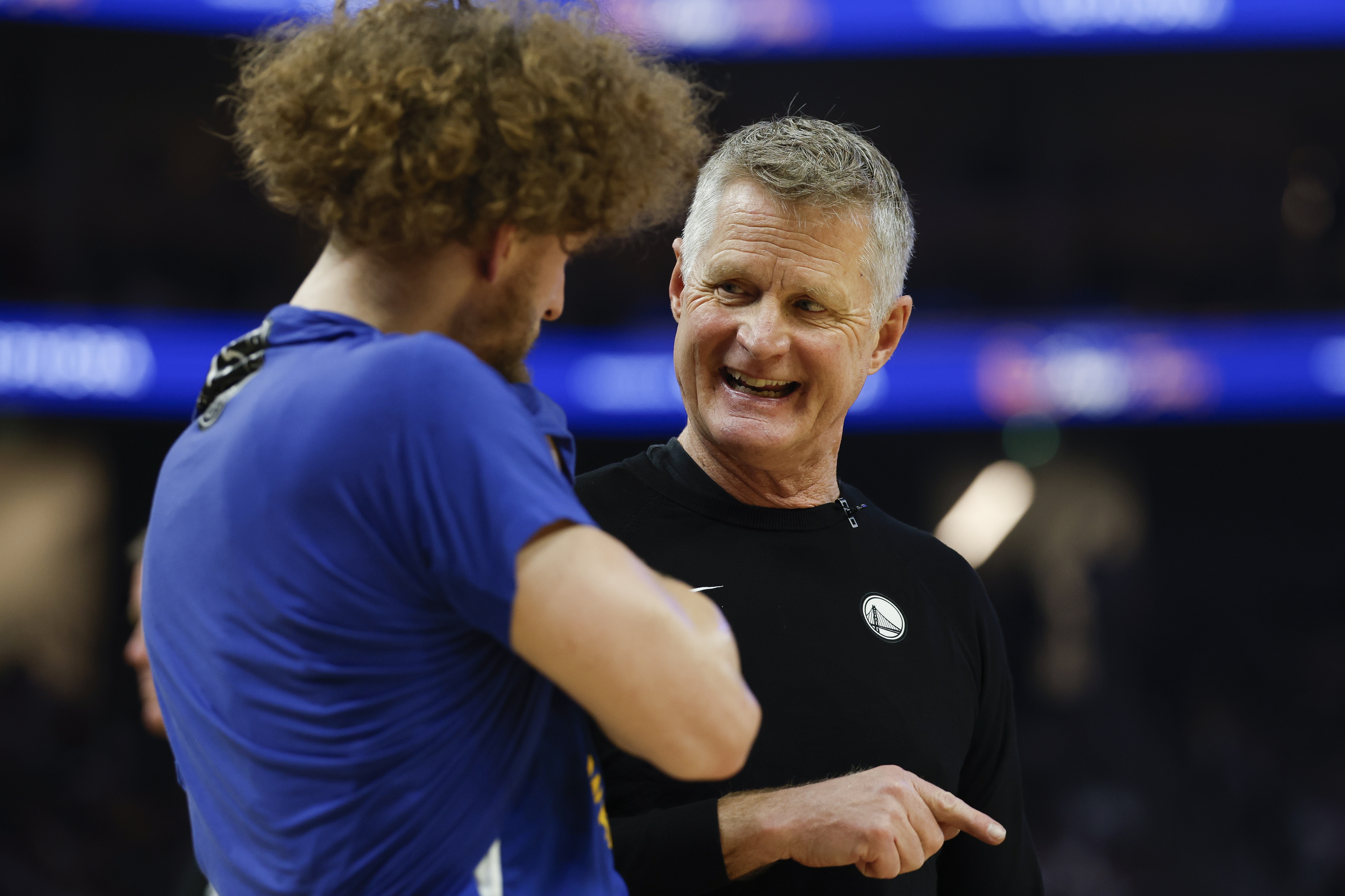 世界杯赛事投注-5连败对上11连败！ESPN明日胜率预测：勇士69.7%占优 奇才为30.3%