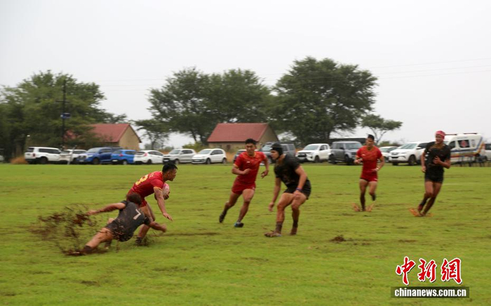 世界杯比分预测-中国七人制男子橄榄球队在南非进行交流赛|莫迪|中国队|孙翔|中新社|球员_新浪体育_新浪新闻